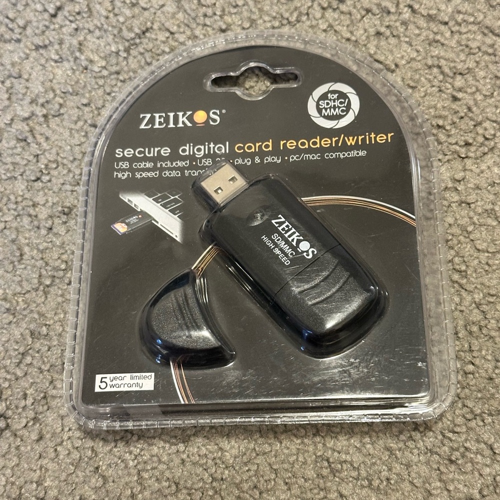 NWT Zeikos Black Card Reader/Writer